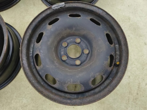 Felgi stalowe VW Golf IV Audi A3 8L Octavia I Leon I 97-06r. 15 cali 6jx15 ET38 5x100 CH57,1 KOMPLET 1j0601027q