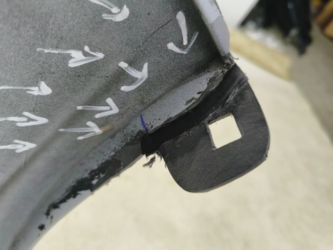 Zderzak przedni Opel Vivaro A Renault Trafic II 06-14 Lift przód 620225665R