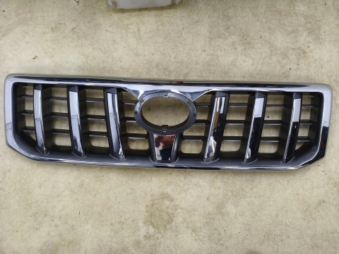 Zderzak przedni Toyota Land Cruiser J12 02-09r. przód 52119-60481
