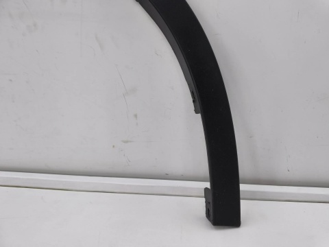 Listwa BMW X1 F48 15-22r. Prawy przedni rant nadkola błotnika nakładka prawy przód 51777332338