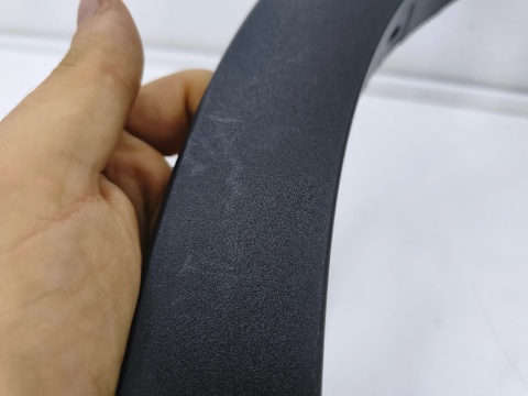 Listwa BMW X1 F48 15-22r. Prawy tylny rant nadkola błotnika nakładka prawy tył 51777332340
