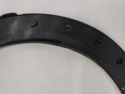 Listwa Opel Mokka B II 20r.- Prawy przedni rant nadkola błotnika nakładka prawy przód 9834173280