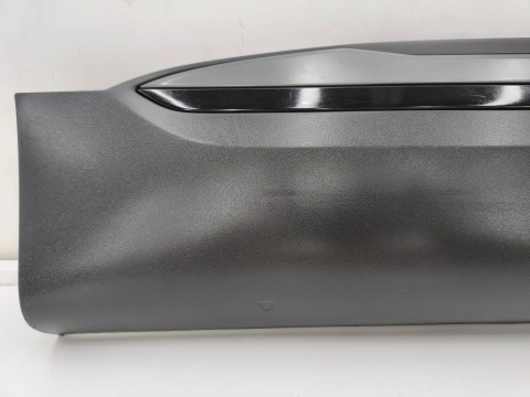 Listwa Renault Arkana 20-26r. nakładka dolna drzwi prawych przednich 828764986r