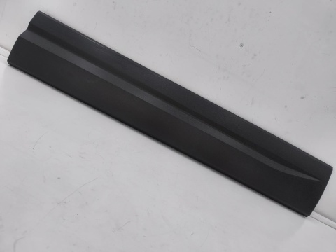 Listwa Seat Ateca 16-20r. nakładka dolna drzwi prawych przednich 575854940b