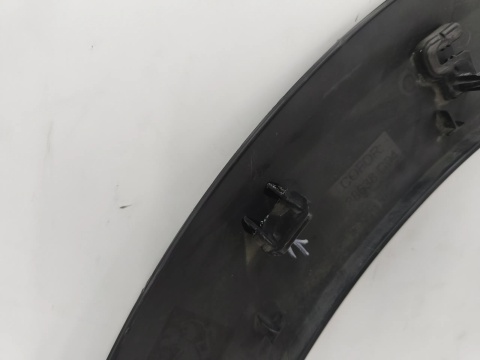 Listwa błotnika Peugeot 5008 II 16-24r. lewy tylny rant nadkola błotnika CIENKI WĄSKI nakładka lewy tył 9814071477