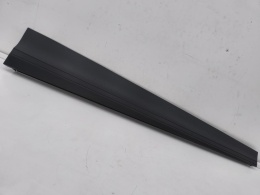 Listwa drzwi MG 4 MG4 22r.- prawa przednia dolna nakładka drzwi nakładka prawy przód 11197523-2 11101665