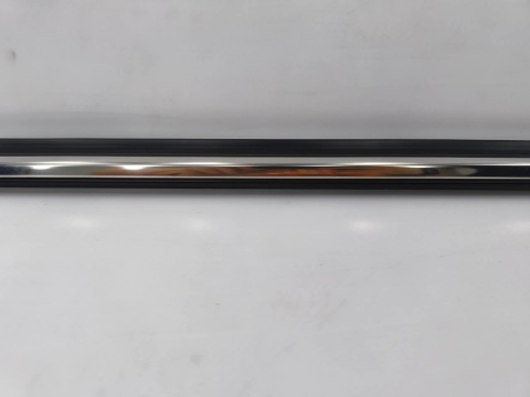 Listwa drzwi Mazda 6 III GJ 12-24r. kombi prawa tylna uszczelka szyby drzwi zgarniająca zewnętrzna CHROM