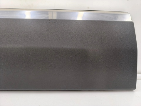 Listwa drzwi Peugeot 3008 II 5008 II 16-24r. lewa przednia dolna nakładka drzwi nakładka z CHROMEM lewy przód 9811404277