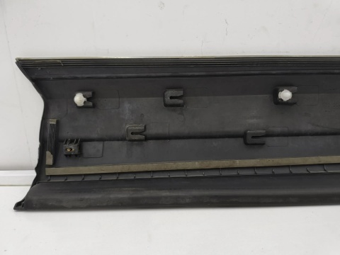 Listwa drzwi VW Tiguan I 5n0 07-16r. lewa przednia dolna nakładka drzwi nakładka lewy przód 5n0854939d