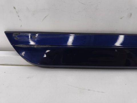 Listwa drzwi WV Passat B8 sedan kombi 14-23r. prawa tylna dolna nakładka drzwi prawy tył 3g0854950