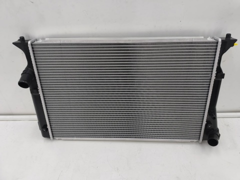 Chłodnica wody Toyota Avensis T25 Corolla Verso 2 II 03-09r. NRF 2.0 2.2 d diesel zamiennik 53767