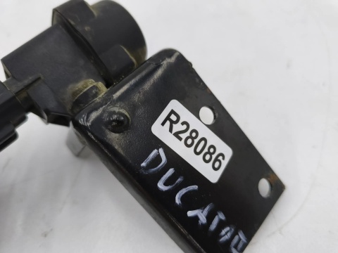 Czujnik uderzeniowy Fiat Ducato 2 II Citroen Jumper 1 I Peugeot Boxer 1 I 94-06r. 1314621080