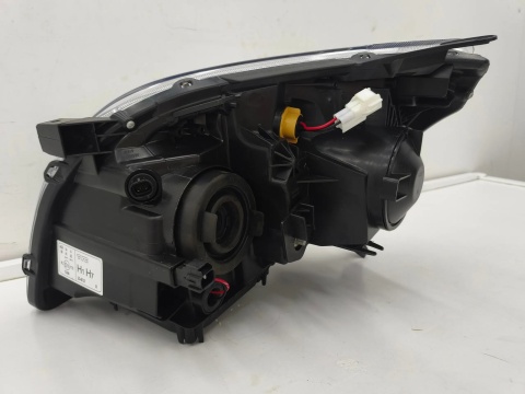 Lampa reflektor Toyota Avensis T25 06-09r. lift prawa przednia TYC EU prawy przód 20-11737-05-2