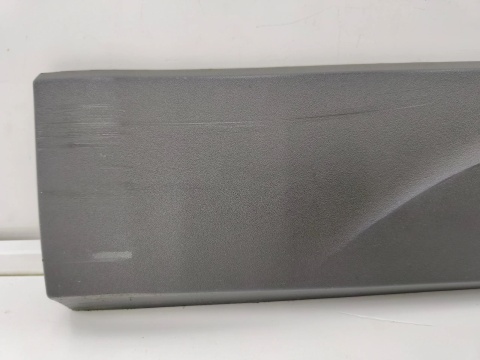 Listwa drzwi Audi Q5 I 8R 08-16r. nakładka dolna drzwi prawych tylnych STRUKTURALNA próg prawy tył 8r0853970e