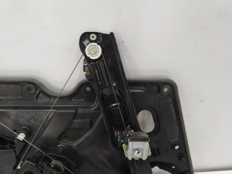 Podnośnik szyb VW Golf 6 VI HB 08-12r prawa przednia obudowa panel stelaż linki podnoszenia bez silniczka 5k1837730aa 5k0837756h