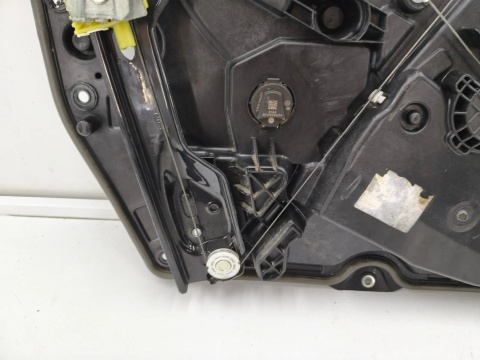 Podnośnik szyb VW Golf 6 VI HB 08-12r prawa przednia obudowa panel stelaż linki podnoszenia bez silniczka 5k1837730aa 5k0837756h