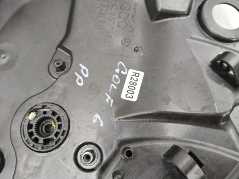 Podnośnik szyb VW Golf 6 VI HB 08-12r prawa przednia obudowa panel stelaż linki podnoszenia bez silniczka 5k1837730aa 5k0837756h
