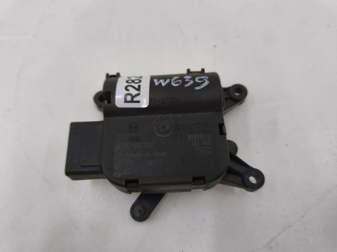 Silniczek nagrzewnicy Mercedes Vito W639 03-14r. 0132801332