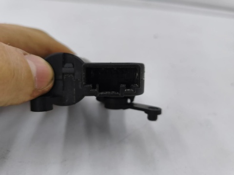 Silniczek nagrzewnicy Mercedes Vito W639 03-14r. 0132801332