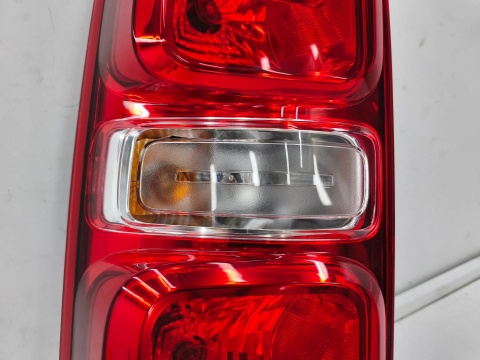 Lampa Citroen Jumpy SpaceTourer Scudo Ulysse Vivaro C Zafira Life 16r.- lewa tylna w błotnik oryginalna Europa 9808243180