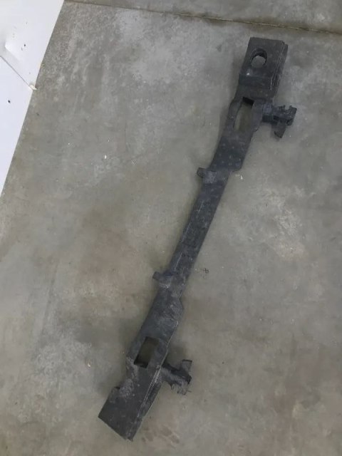 Absorber zderzaka Audi A6 C7 przednia pianka belki styropian 4G0807550J