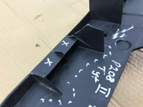 Absorber zderzaka Peugeot 208 II 2 19- tylny tył 9823208980