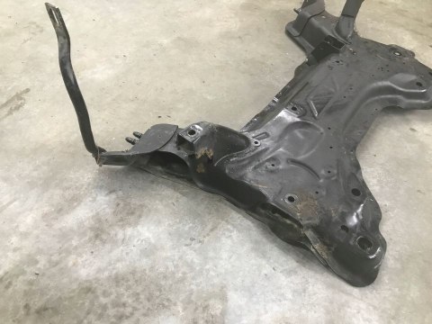 Belka silnika Citroen C4 I 04-10r. kołyska wózek sanki