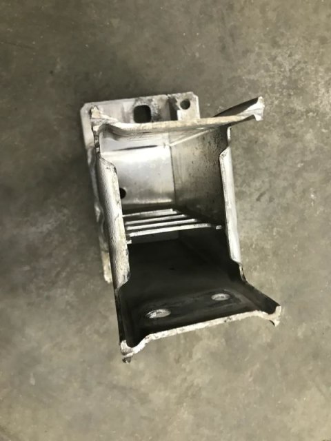 Belka zderzaka AUDI A4 B8 A5 8T przednia lewa strefa zgniotu odbój 8K0807133C