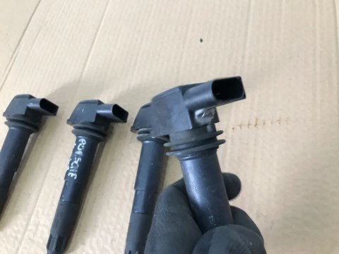 Cewka zapłonowa Porsche Cayenne Panamera Macan 4.5 V8 94860210405 040102002