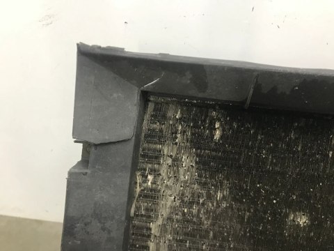 Chłodnica wody Renault Clio 2 II 98-12 Kangoo 98-08 Logan 04-12- wiatrak wentylator chłodnicy 1,2 1,4 1,6 benzyna 8200098036