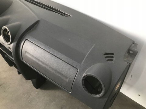 Deska rozdzielcza Dacia Logan Mcv I 04-12r. konsola kokpit airbag poduszki sensor komplet 8201002828