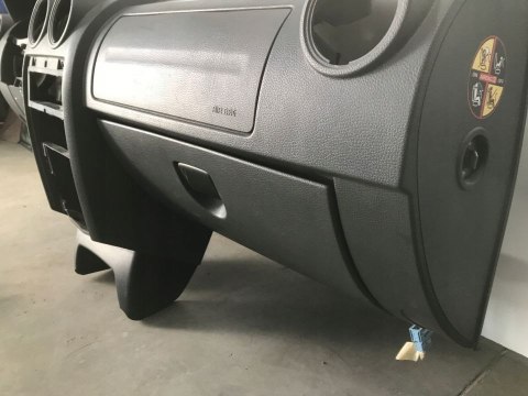 Deska rozdzielcza Dacia Logan Mcv I 04-12r. konsola kokpit airbag poduszki sensor komplet 8201002828