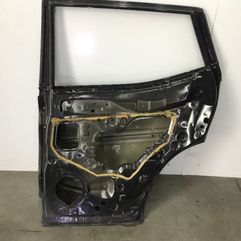 Drzwi Nissan Qashqai J11 13- prawe tylne czarne