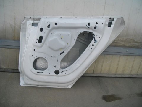 DRZWI TESLA S MODEL S PRAWY TYŁ PRAWE TYLNE