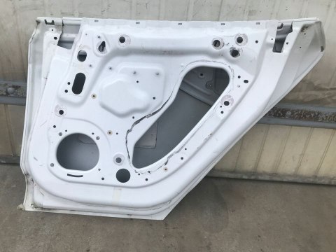 DRZWI TESLA S MODEL S PRAWY TYŁ PRAWE TYLNE