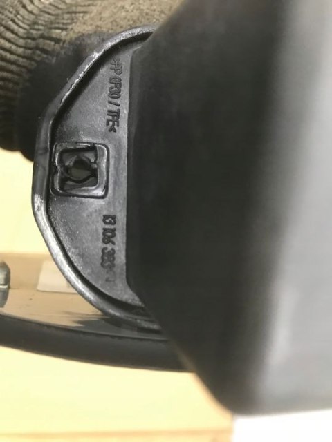 Klapka wlewu paliwa Opel Vectra C kolor Z167 kombi 13106383