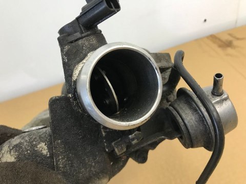 Kolektor ssący Ford Transit Connect MK1 I 1.8 tdci Kolektor dolotowy egr 4M5Q9424BD