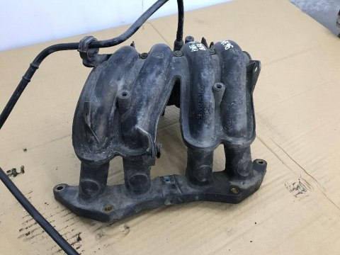 Kolektor ssący Peugeot Citroen Partner Berlingo 1.1b 9638425180 Kolektor dolotowy