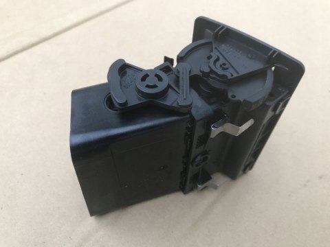 Kratka nawiewu FORD C-MAX I MK1 03-10r. nadmuchu deski środkowa prawa lewa 3m51-r018b09 05258-004