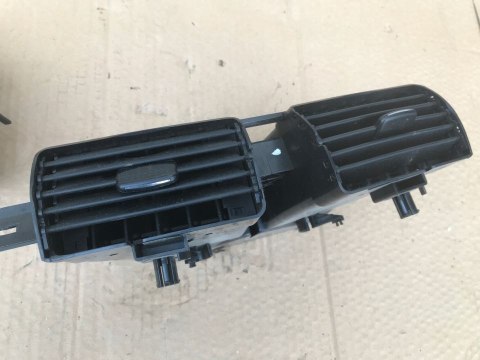Kratka nawiewu MERCEDES W168 nadmuchu deski wnętrza środkowa prawa lewa A-KLASA 16883001 1688300054
