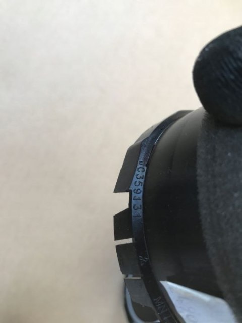 Kratka nawiewu MITSUBISHI COLT VI 6 Z30 04- nadmuchu deski wnętrza środkowa prawa lewa jc359131