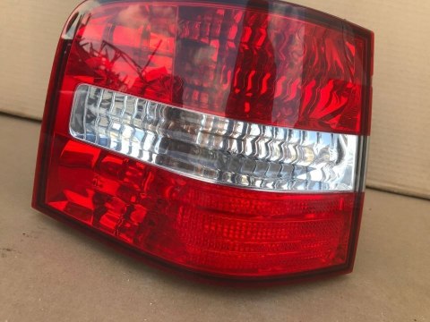 Lampa Fiat Stilo Kombi tylna lewa 28190102