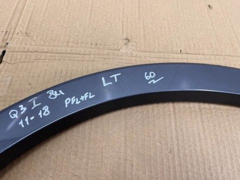 Listwa Audi q3 I 8u 11-18 nakładka lewego tylnego błotnika plastik 8u0853817b