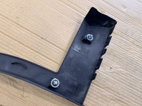 Listwa BMW x3 go1 x4 go2 17- nakładka prawego przedniego błotnika plastik 7400672za