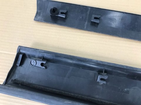 Listwa Opel Mokka B 2 II nakładka na drzwi lewa przednia 20- 98410108080