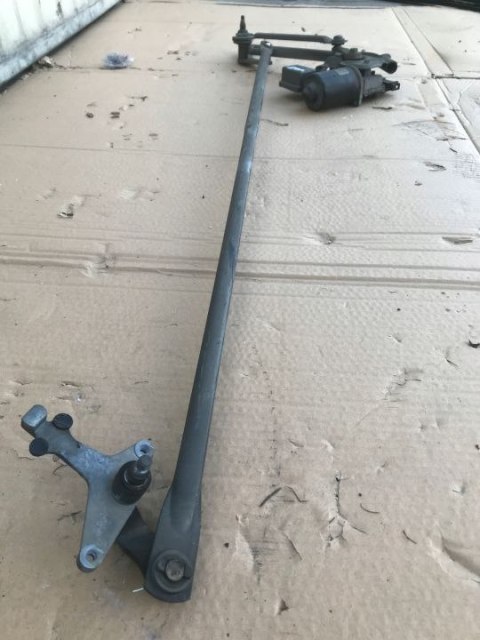 Mechanizm wycieraczek Mercedes W168 A-Klasa 97-04r silniczek przedni A1688200242