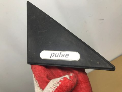 Nakładka błotnika Smart fortwo I 1 450 trójkąt plastik prawy 0000982V008