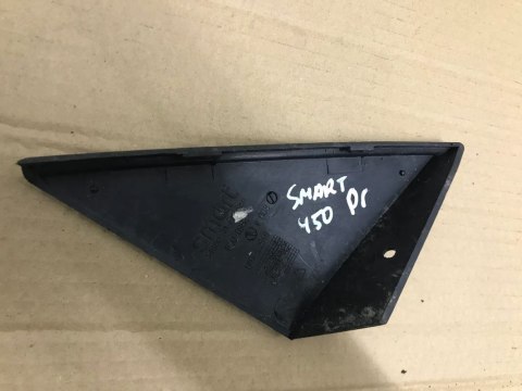 Nakładka błotnika Smart fortwo I 1 450 trójkąt plastik prawy 0000982V008
