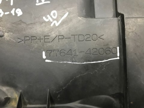 Osłona podwozia Toyota rav 4 IV 13-19 dolna osłona silnika 77641-42060