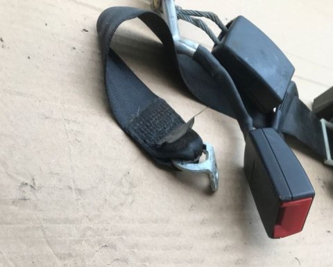 Pas bezpieczeństwa AUDI A3 8P 3D 03-13r. lewy tylny 8p3857805b